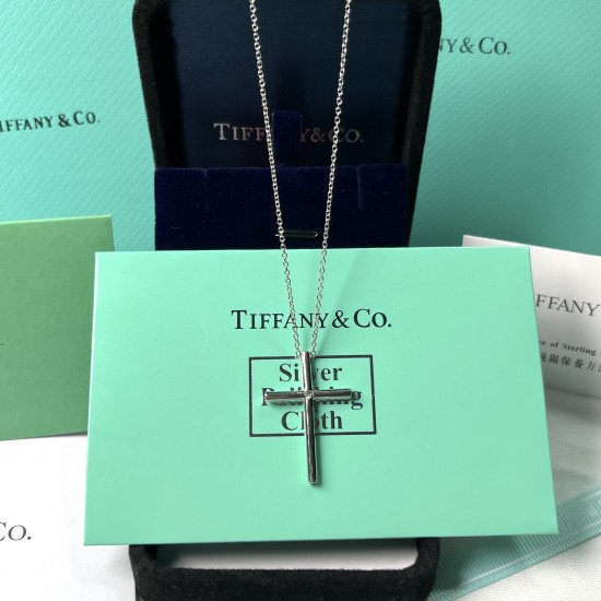 Tiffany & Co. Silver For Women And Men Cross Necklace Jewellery