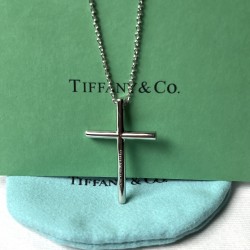 Tiffany & Co. Silver For Women And Men Cross Necklace Jewellery 