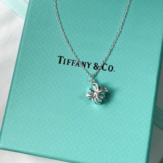 Tiffany & Co.Silver Blue Bowknot Necklace For Women Pendant Jewellery