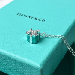 Tiffany & Co.Silver Blue Bowknot Necklace For Women Pendant Jewellery 