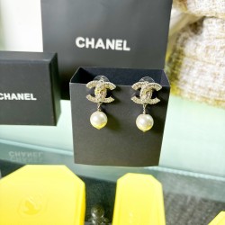 Chanel Cold Classic Womens Drop Earrings Jewelry