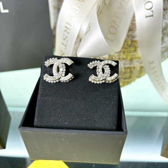 Chanel Cold Classic Womens Earrings Jewelry