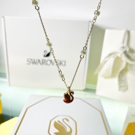 5677599 Swarovski Iconic Swan Red Gold Necklace Pendant Jewelry